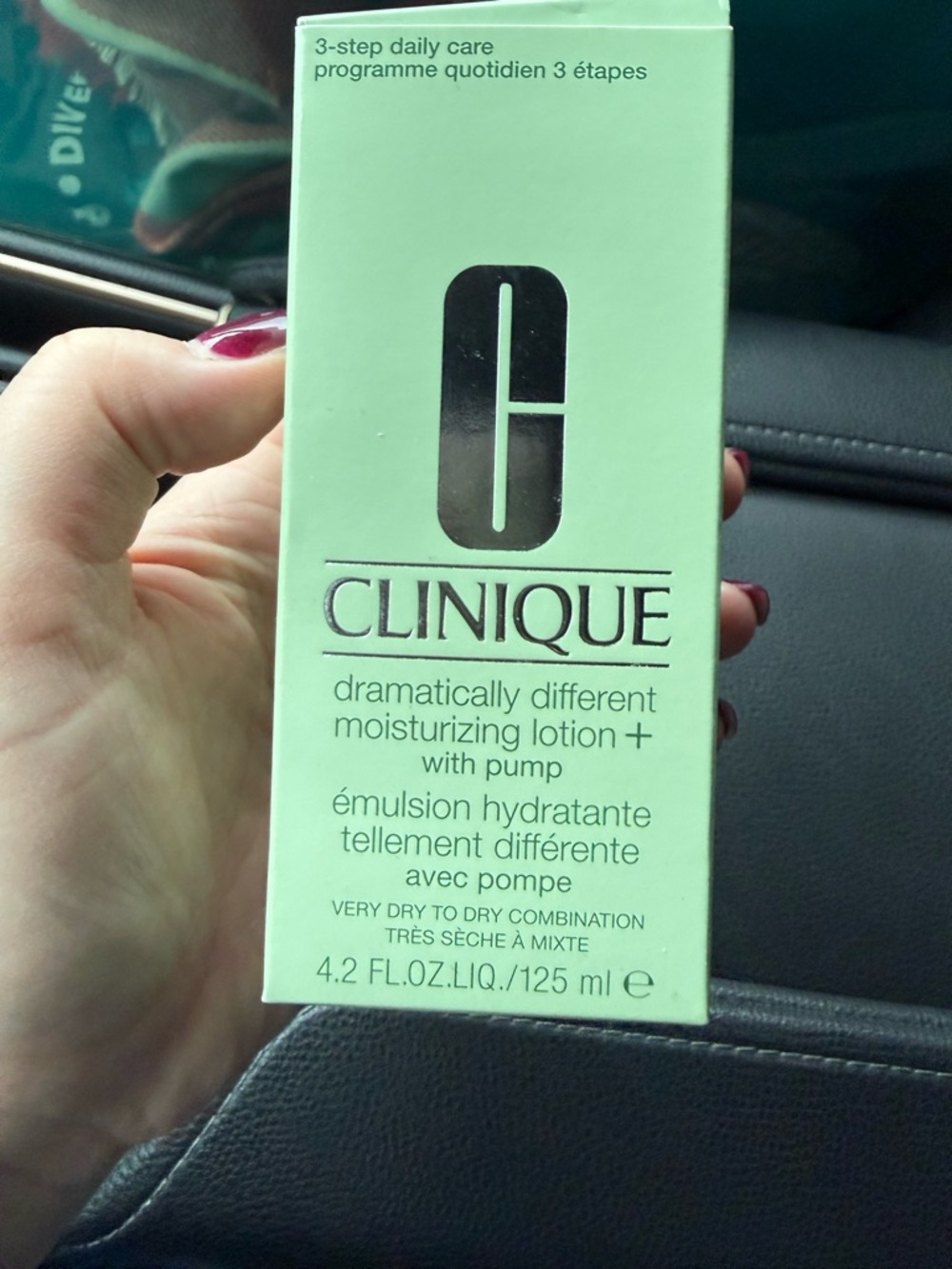 Brand New Clinique Dramatically Different moisturizing lotion